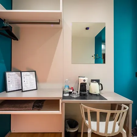 招待所 Poetica 3*