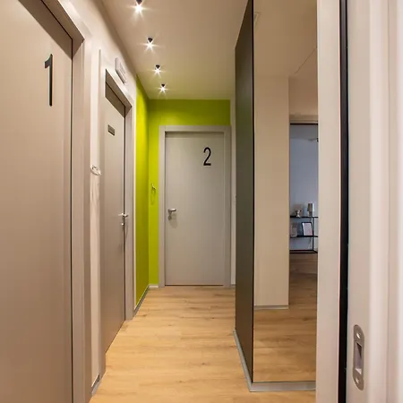 Poetica 招待所 3*