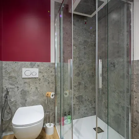 招待所 Poetica 3*